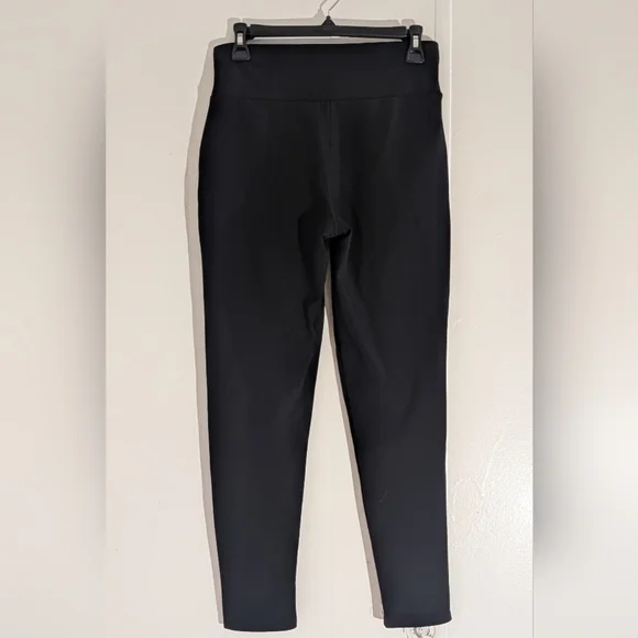 Black High-Waisted Leggings - Picture 2 of 9